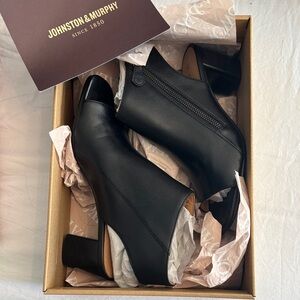 EVELYN Side Zip Bootie – Black Glove Leather (Size 8 M)